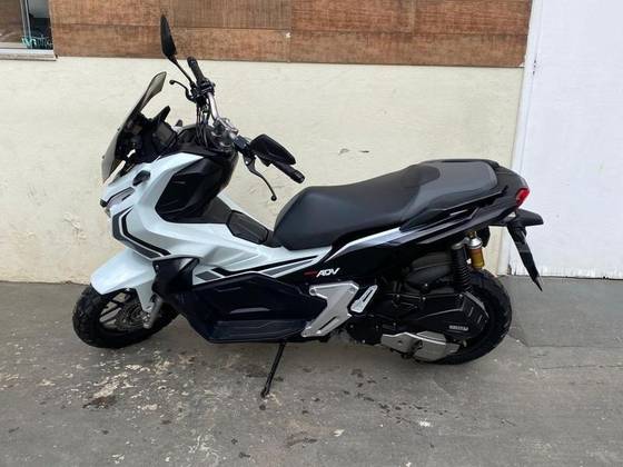 HONDA ADV 